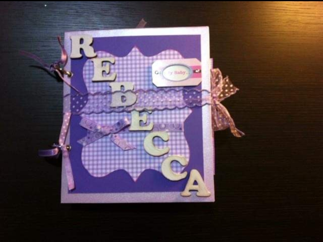 SCRAPBOOK – Menina 2