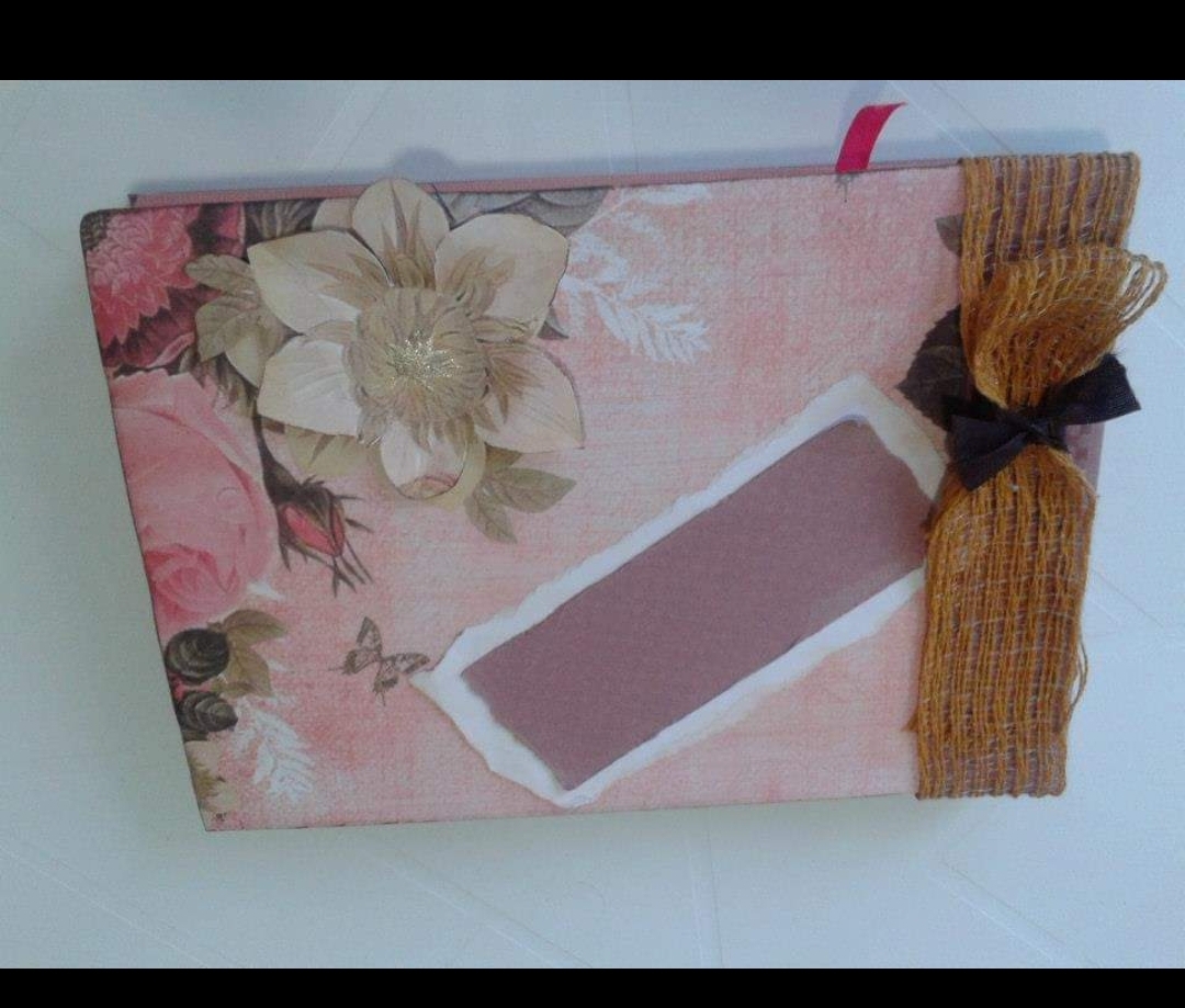SCRAPBOOK – Neutro Feminino